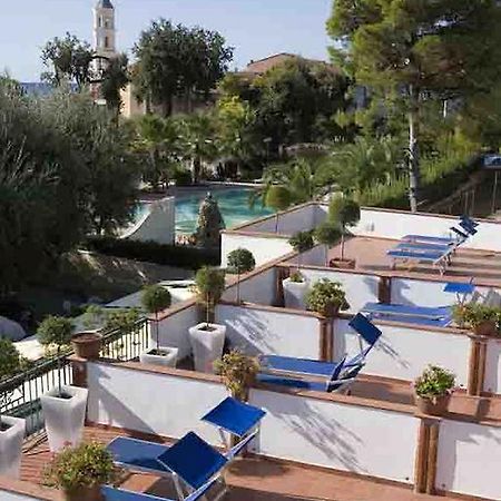 Hotel Ristorante Cavaliere Scario Dış mekan fotoğraf