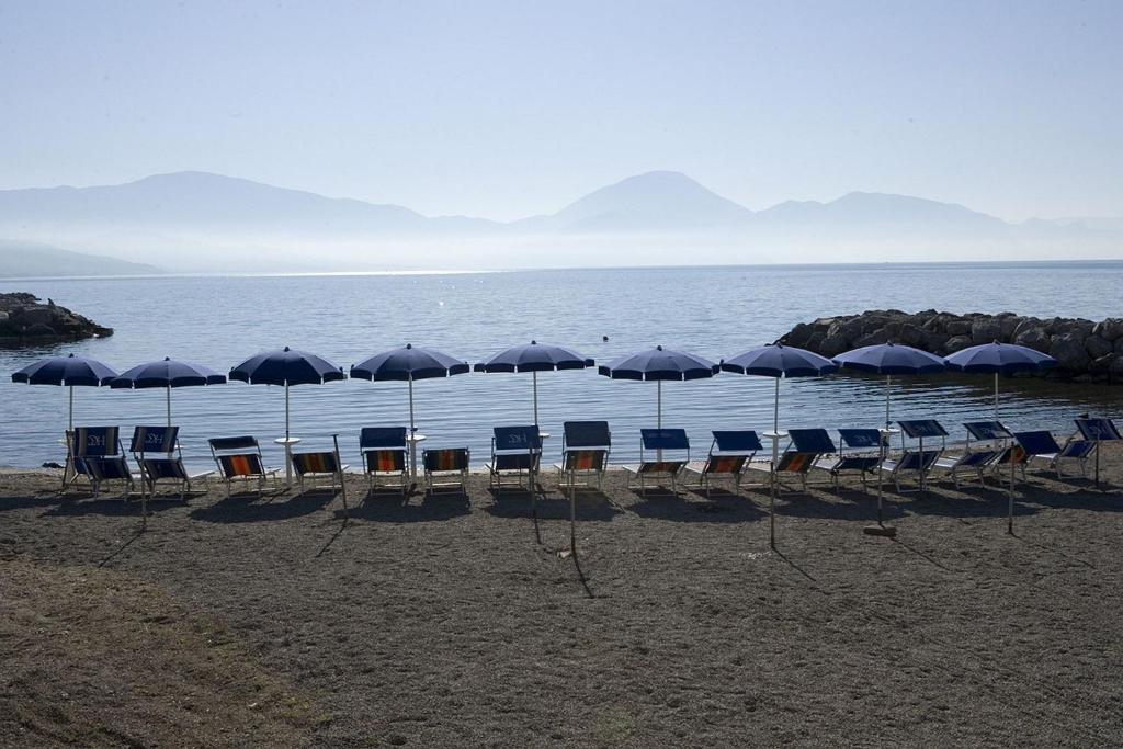 Hotel Ristorante Cavaliere Scario Dış mekan fotoğraf